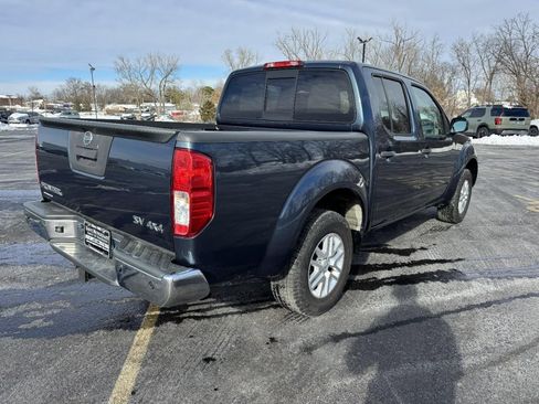 Used 2014 Nissan Frontier SV w/ SV Value Truck Package image 3
