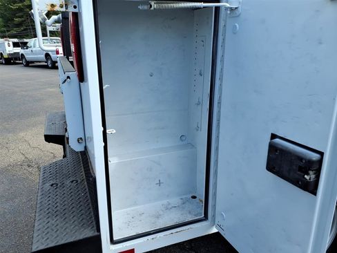 Used 2019 Ford F250 XL w/ Power Equipment Group AWD/4WD image 13