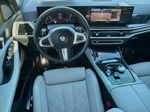 Used 2024 BMW X5 xDrive40i w/ Executive Package AWD/4WD image 17