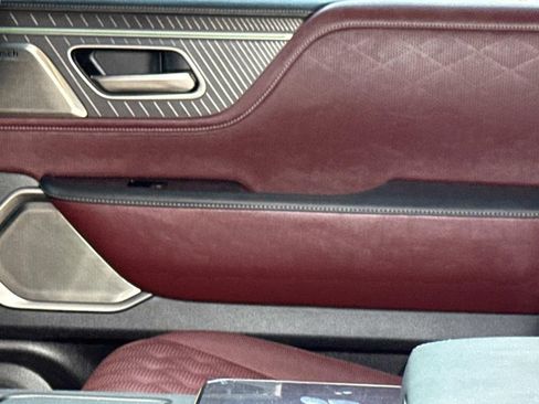 Used 2025 INFINITI QX80 Autograph w/ Autograph Exterior Package AWD/4WD image 17