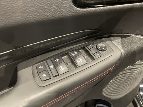 Used 2025 Dodge Durango R/T AWD/4WD image 16