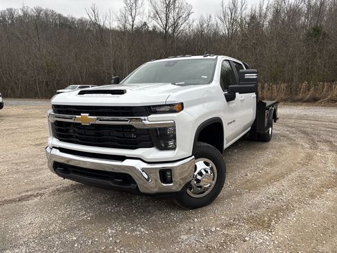 New 2026 Chevrolet Silverado 3500 LT w/ Convenience Package image 10