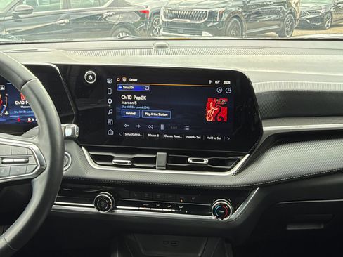 Used 2025 Chevrolet Equinox LT AWD/4WD image 20