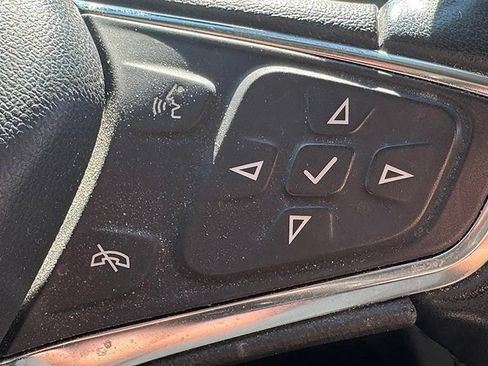 Used 2024 Chevrolet Equinox LT AWD/4WD image 20