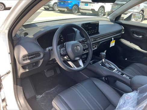 New 2026 Honda HR-V EX-L image 9