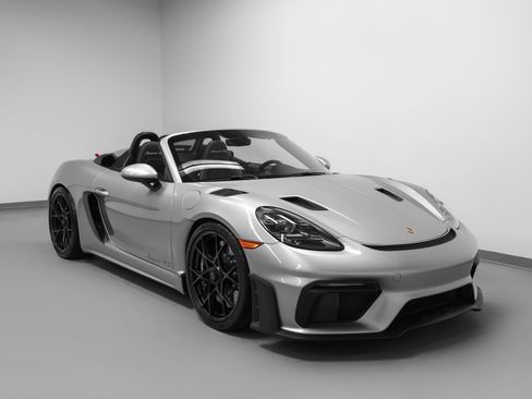 Certified 2025 Porsche 718 Boxster Spyder RS RWD image 13