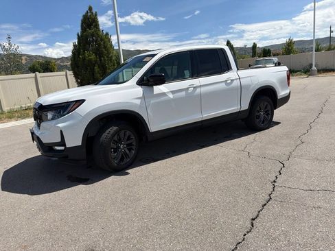 Certified 2025 Honda Ridgeline Sport image 14