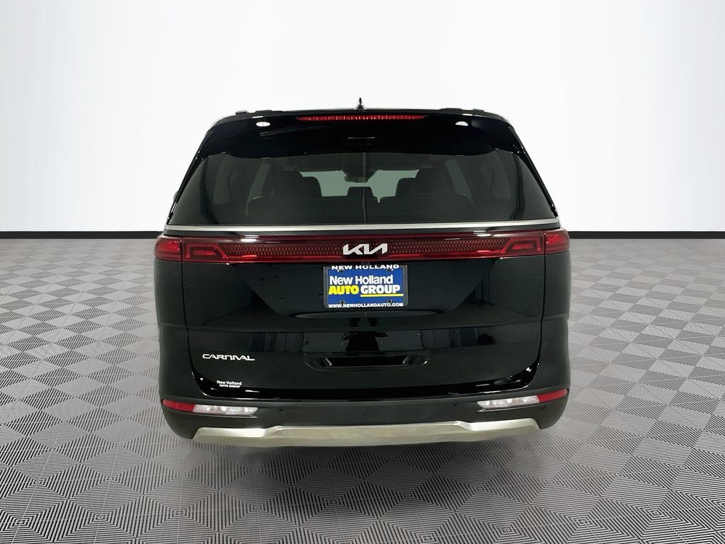 Used 2024 Kia Carnival SX FWD image 9