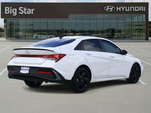 Used 2026 Hyundai Elantra Sport FWD image 4