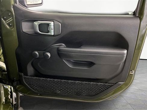 Used 2022 Jeep Wrangler Unlimited Sport image 28