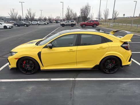 Used 2021 Honda Civic Type R Limited image 25