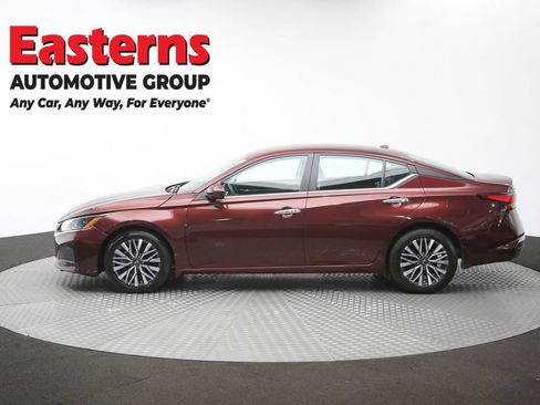Used 2023 Nissan Altima 2.5 SV FWD image 59