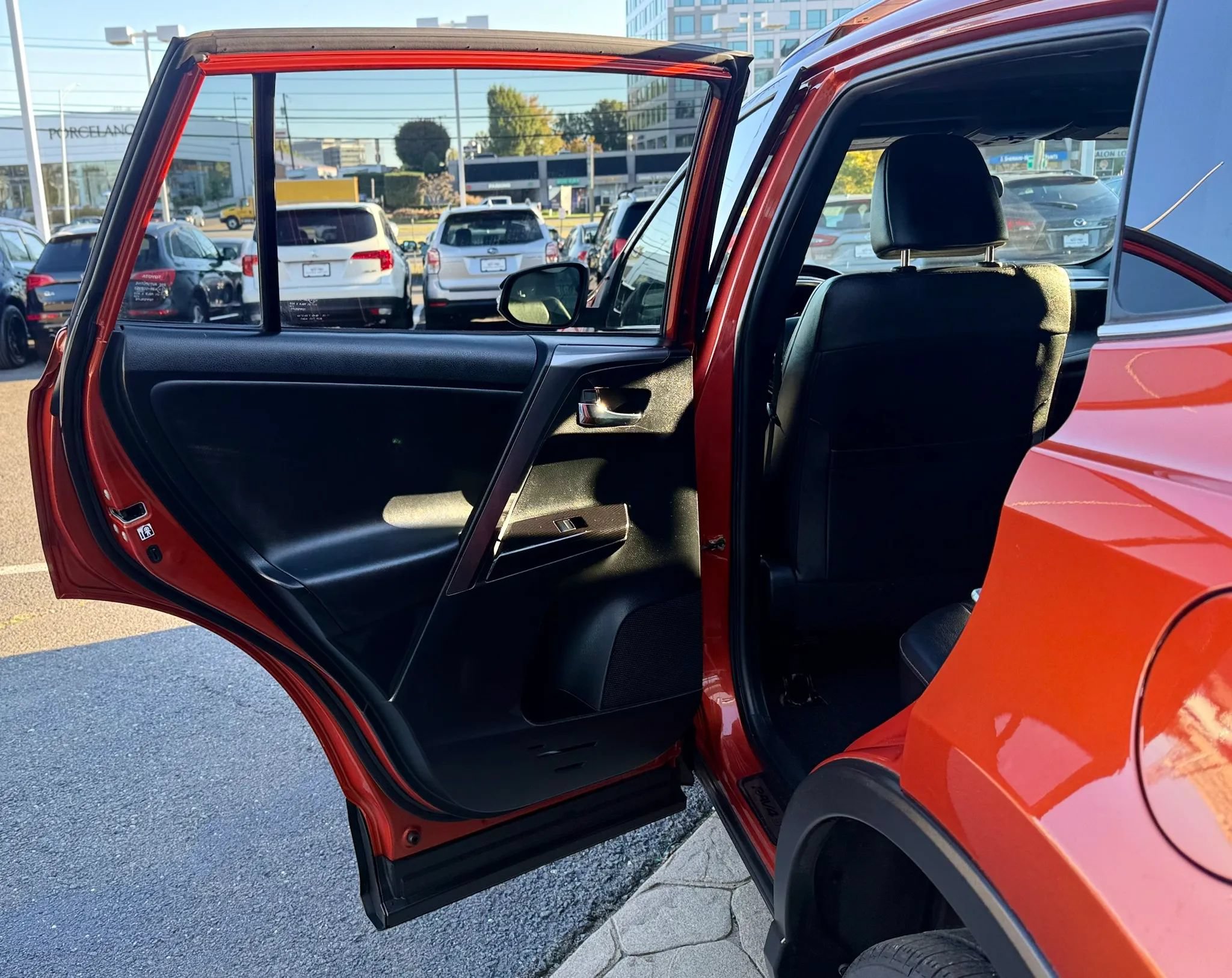 Used 2016 Toyota RAV4 SE AWD/4WD image 27