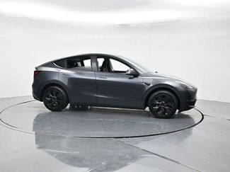 Used 2025 Tesla Model Y Long Range AWD/4WD video 3