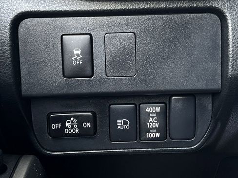 Used 2023 Toyota Tacoma TRD Sport w/ Technology Package image 20