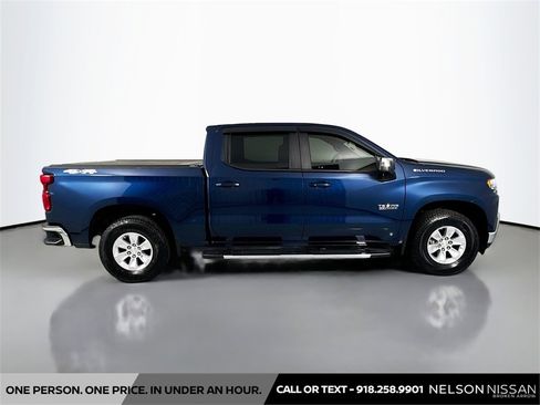 Used 2020 Chevrolet Silverado 1500 LT w/ Texas Edition image 4