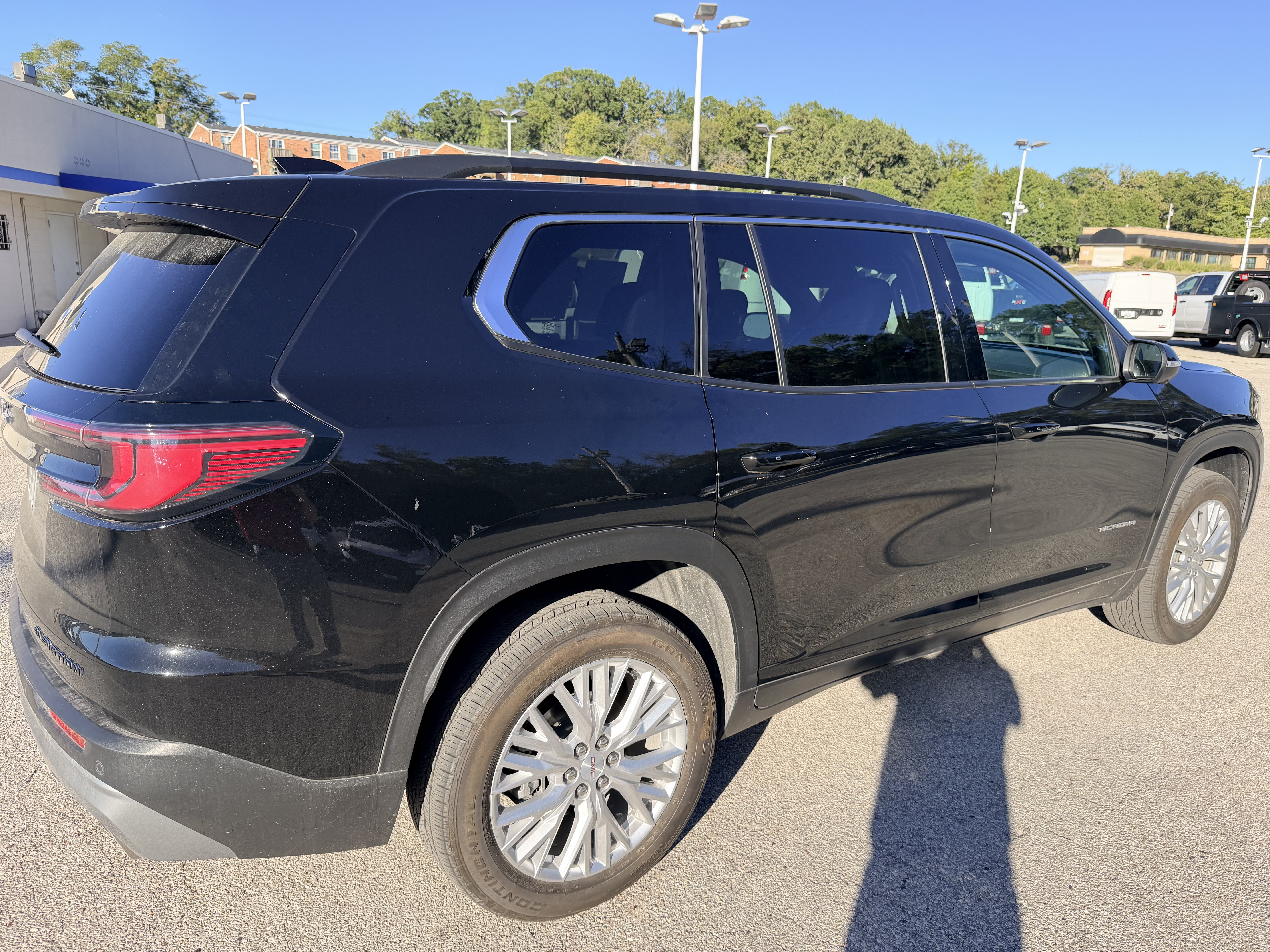 Used 2024 GMC Acadia Elevation FWD image 7