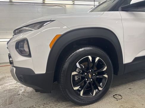 Used 2023 Chevrolet TrailBlazer LT w/ Convenience Package image 4