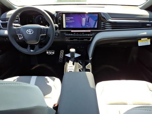 New 2026 Toyota Camry SE FWD image 4