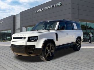 New 2026 Land Rover Defender 130 V8 video 1