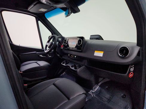 New 2026 Mercedes-Benz Sprinter 2500 image 12