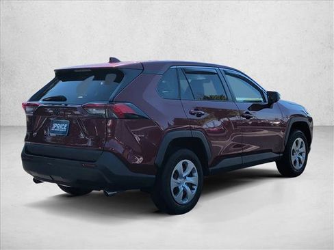 Used 2023 Toyota RAV4 LE FWD image 5