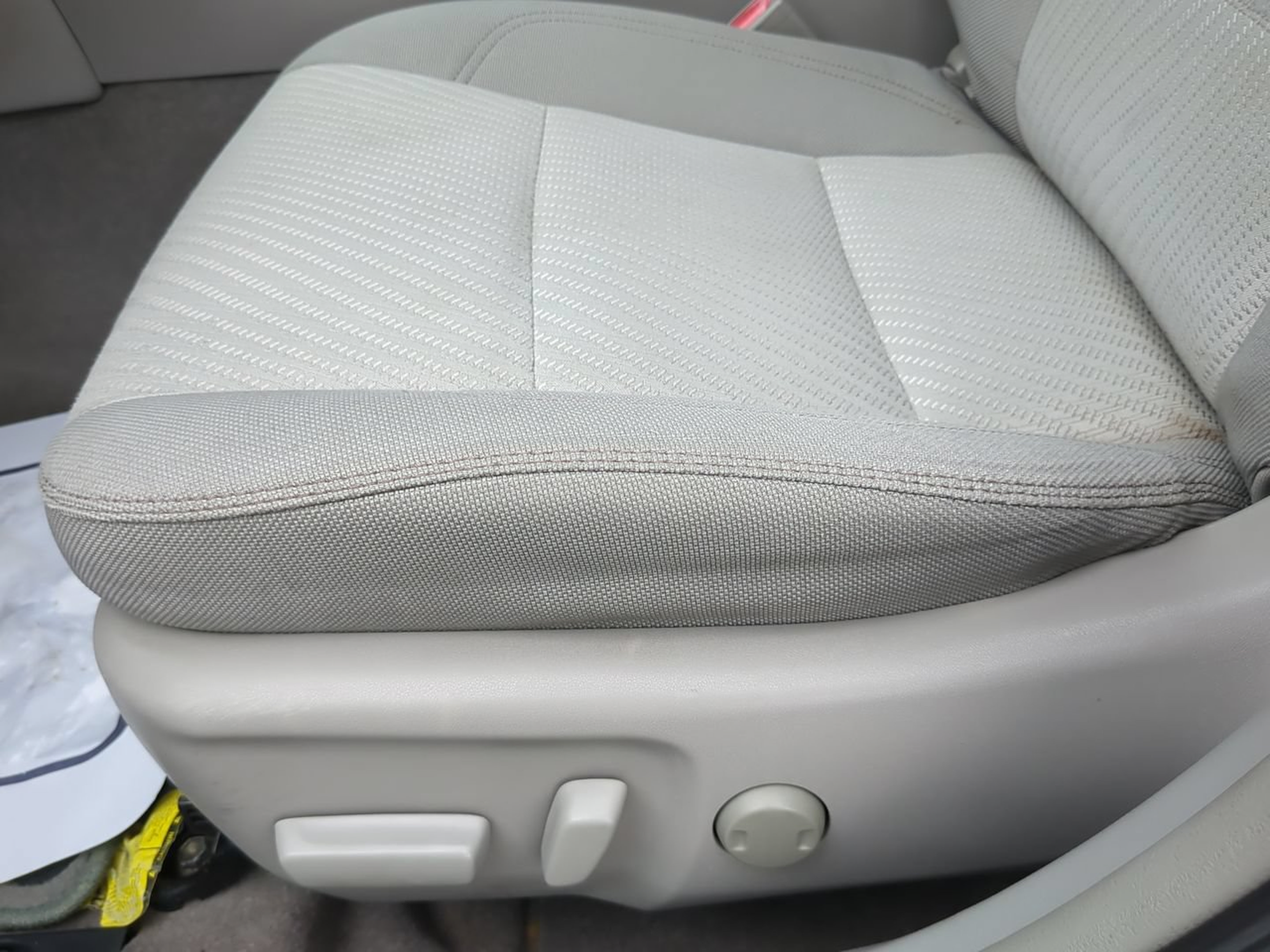 Used 2016 Toyota Camry LE FWD image 15