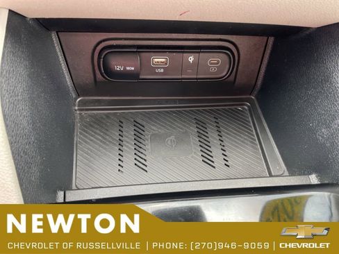 Used 2025 Kia Sportage EX FWD image 20