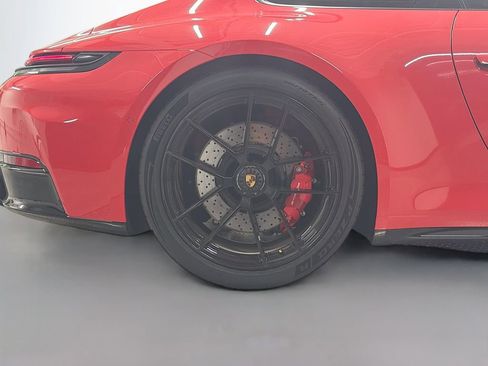 Certified 2025 Porsche 911 Carrera 4 GTS AWD/4WD image 34
