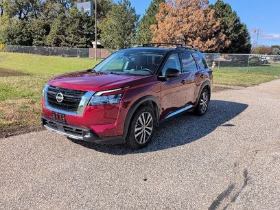 Used 2022 Nissan Pathfinder Platinum w/ Cargo Package