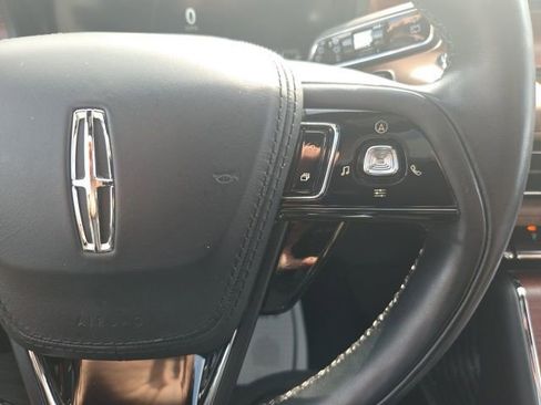 Used 2023 Lincoln Aviator Reserve w/ Elements Package Plus image 38