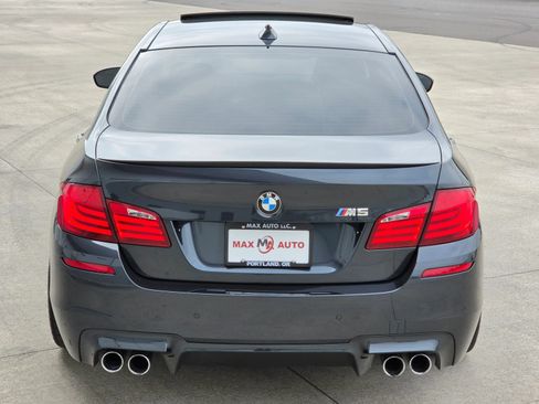 Used 2013 BMW M5 RWD image 7