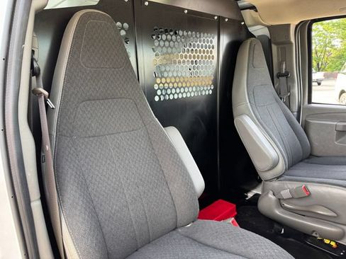 Used 2025 GMC Savana 2500 w/ Driver Convenience Package RWD image 16