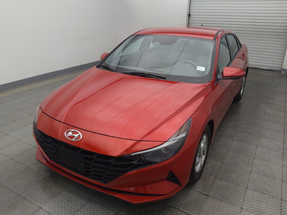 Used 2021 Hyundai Elantra SE FWD image 15