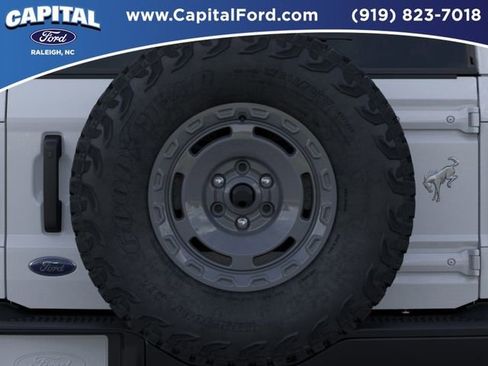 New 2025 Ford Bronco Badlands image 24