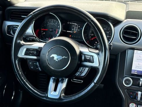 Used 2022 Ford Mustang Premium RWD image 13