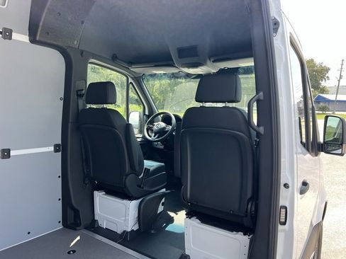 New 2023 Mercedes-Benz Sprinter 2500 image 12