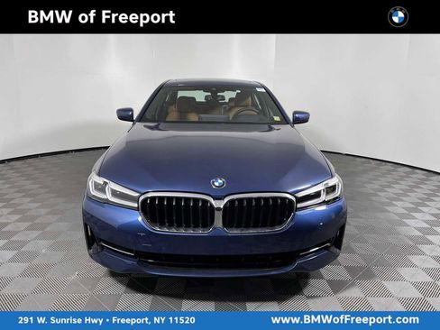 Used 2022 BMW 530i xDrive w/ Premium Package image 1