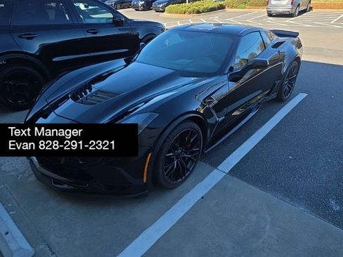 Used 2017 Chevrolet Corvette Z06 image 2