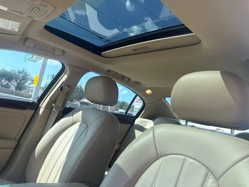 Used 2008 Buick Lucerne CXL w/ Ultra Confidence Package FWD image 9