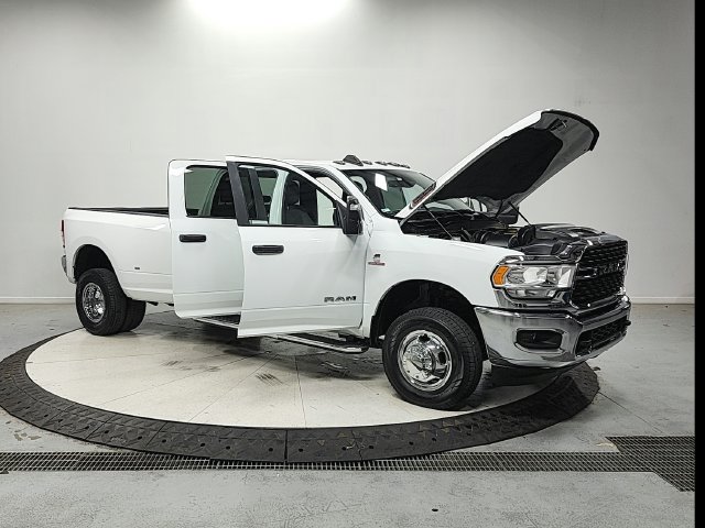 Used 2024 RAM 3500 Big Horn AWD/4WD image 10