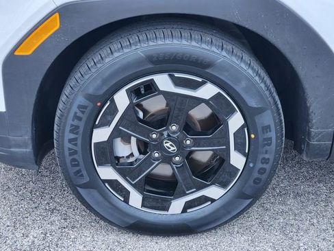 Used 2024 Hyundai Santa Fe SEL image 8