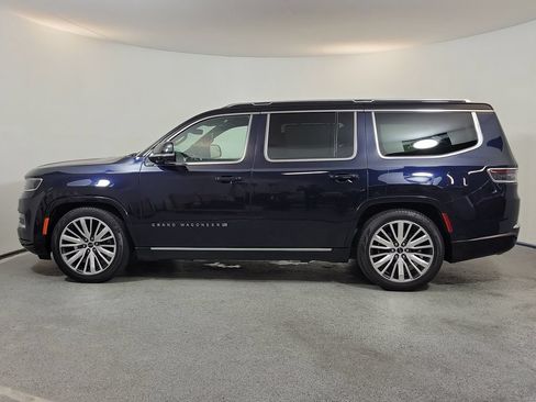 Used 2025 Jeep Grand Wagoneer 4WD image 4