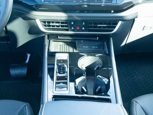 New 2026 Volkswagen Atlas SE image 32