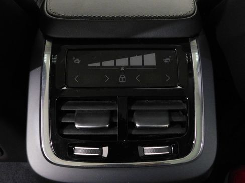 Used 2022 Volvo V90 B6 Cross Country AWD/4WD image 52