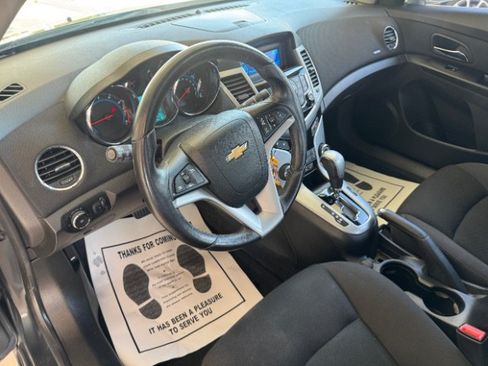 Used 2013 Chevrolet Cruze LT w/ RS Package FWD image 11