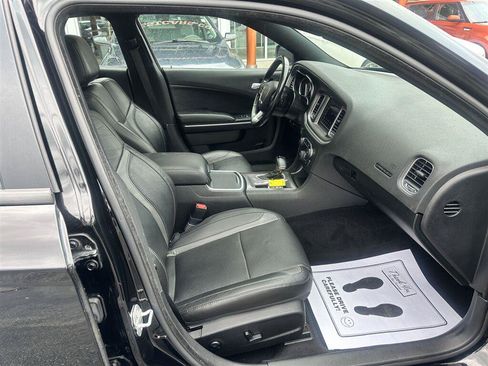 Used 2021 Dodge Charger SXT w/ Leather Interior Group RWD image 16