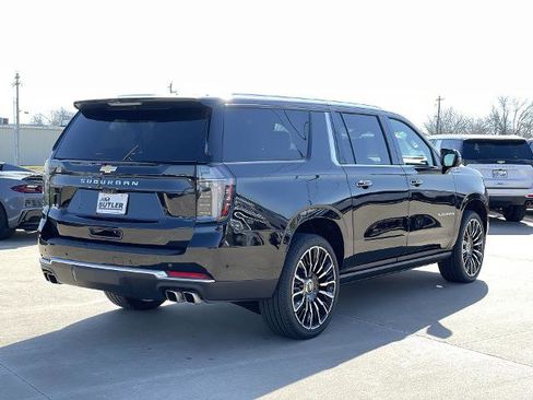 New 2025 Chevrolet Suburban High Country image 94