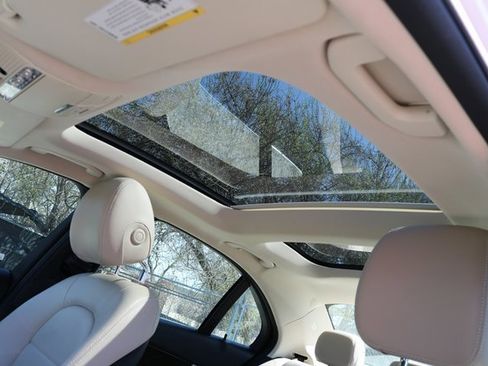 Used 2017 Mercedes-Benz C 300 4MATIC Sedan image 13