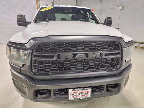 Used 2024 RAM 3500 Tradesman w/ Max Tow Package AWD/4WD image 3
